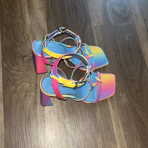 Gianni BINI size 9 only worn once - Picture 3 of 7